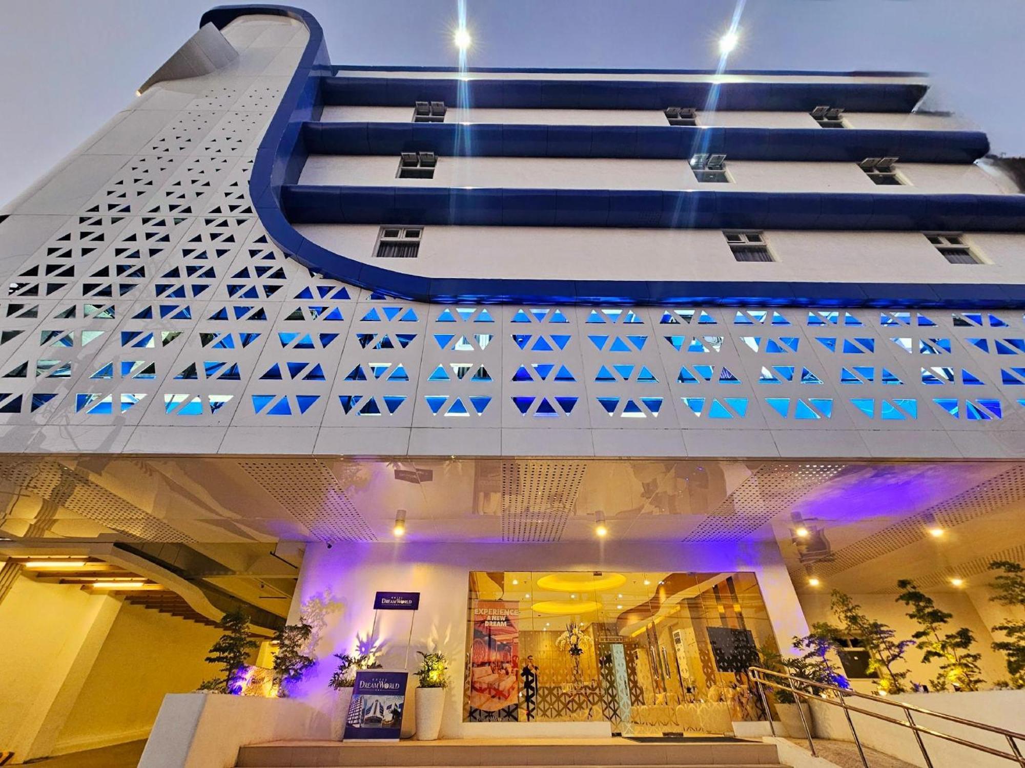 Hotel Dreamworld East Ortigas Pasig City Exterior photo